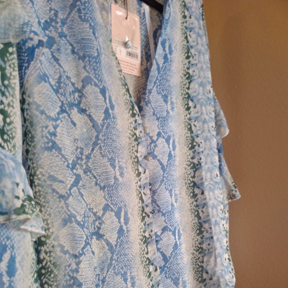 SALE $ NWT Missguided Blue Animal Print Frill Sleeve Chiffon Blouse - Picture 7 of 11